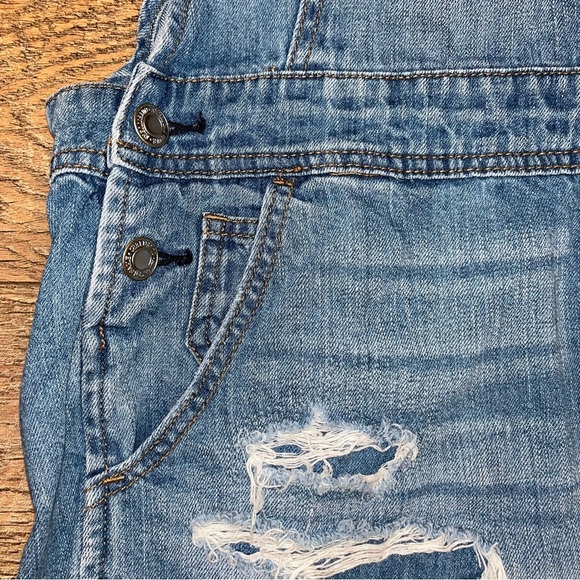 American Eagle Denim Shorts Overalls - Picture 2 of 14